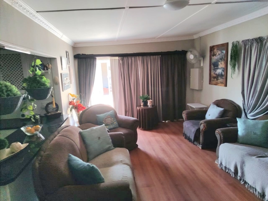 4 Bedroom Property for Sale in Retief Eastern Cape